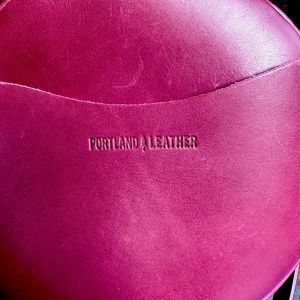 Great condition Portland leather circle